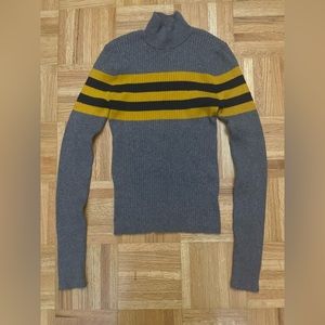 Turtle neck Forever 21 shirt only worn a few times